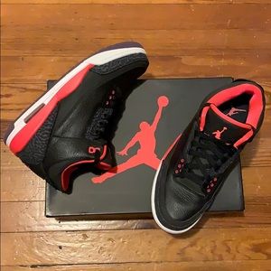 Air Jordan 3 Retro Sneakers.